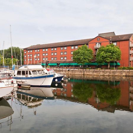 Holiday Inn Hull Marina By Ihg Кингстън ъпон Хъл Екстериор снимка