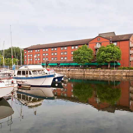 Holiday Inn Hull Marina By Ihg Кингстън ъпон Хъл Екстериор снимка