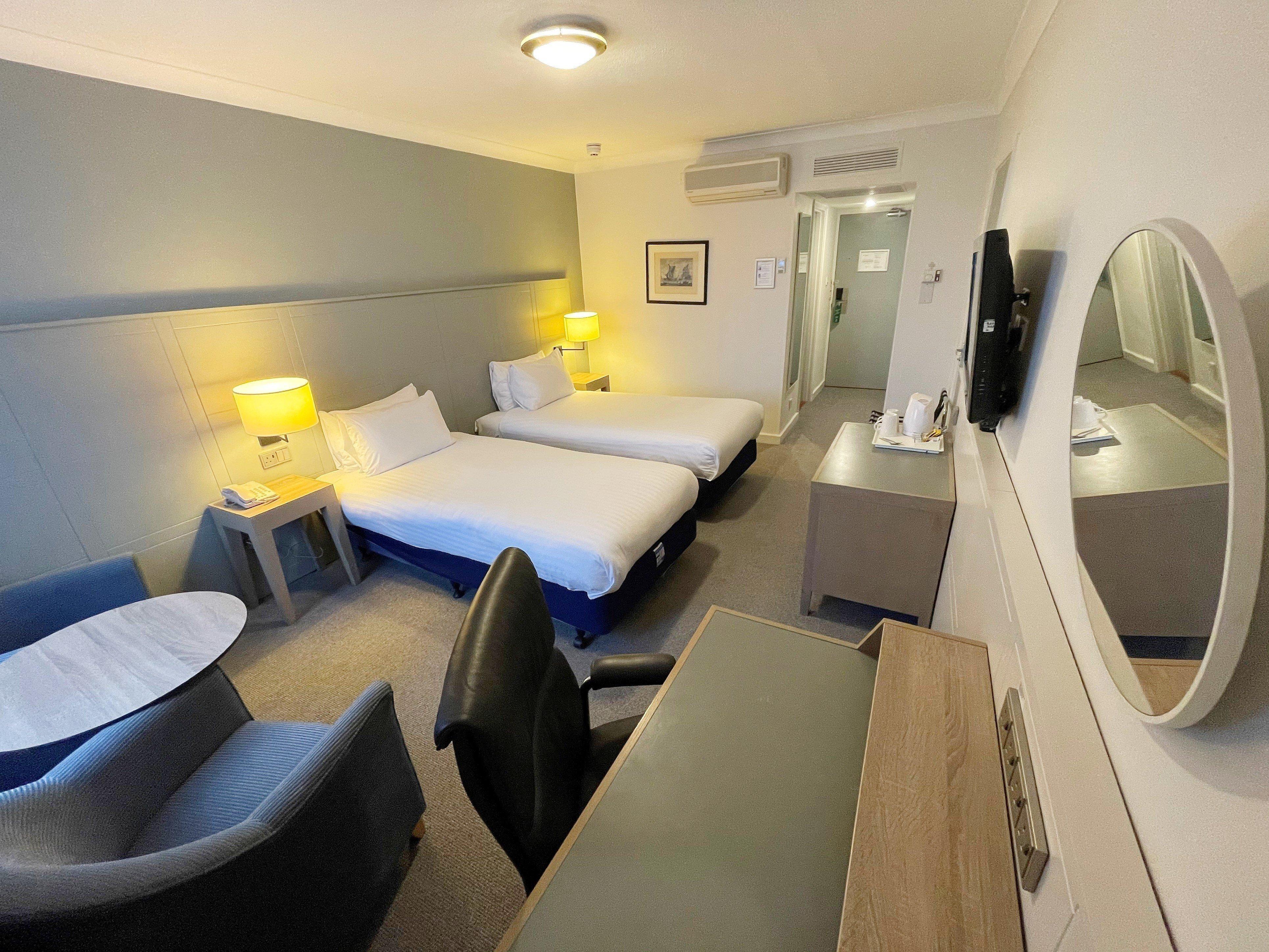 Holiday Inn Hull Marina By Ihg Кингстън ъпон Хъл Екстериор снимка