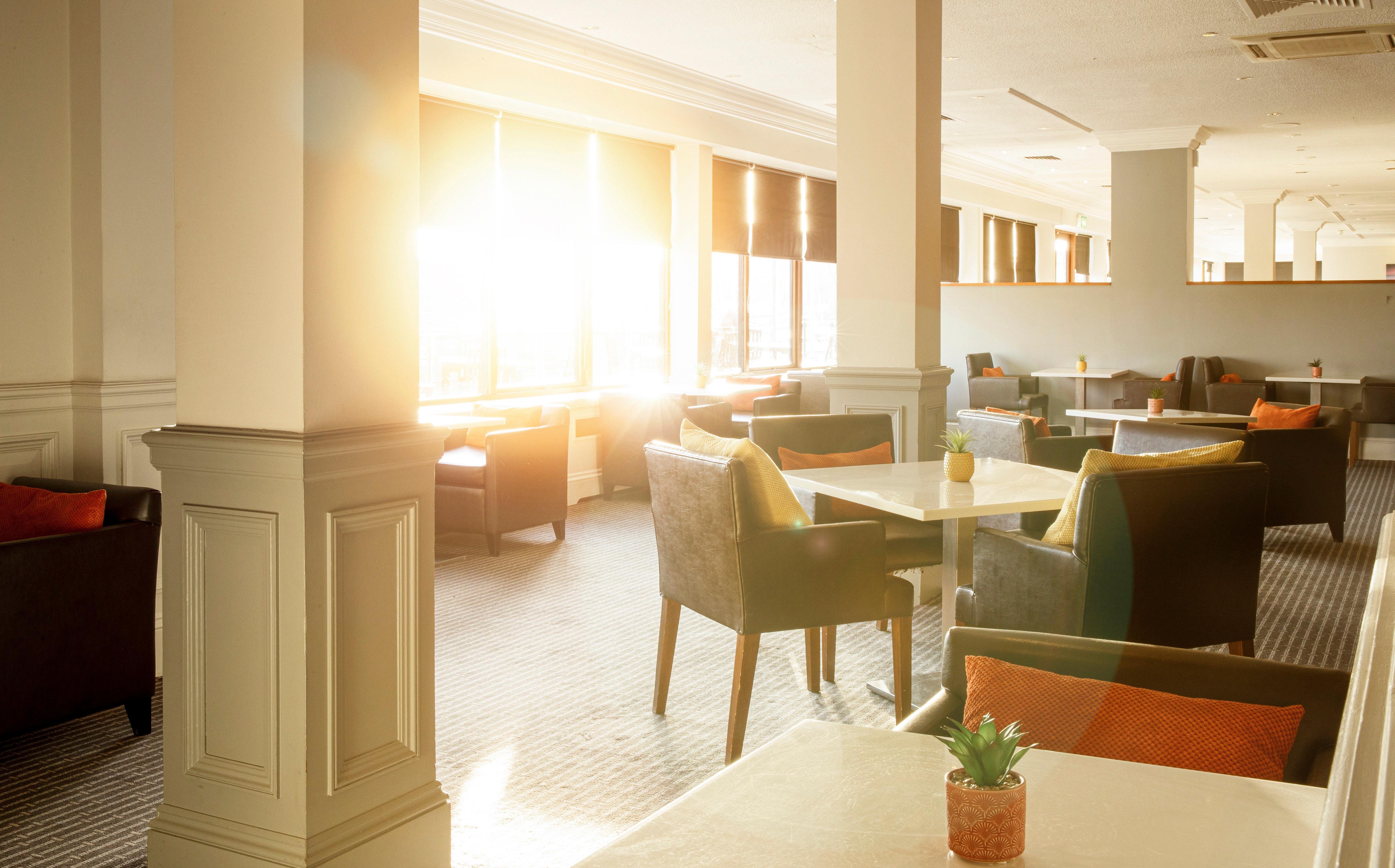 Holiday Inn Hull Marina By Ihg Кингстън ъпон Хъл Екстериор снимка