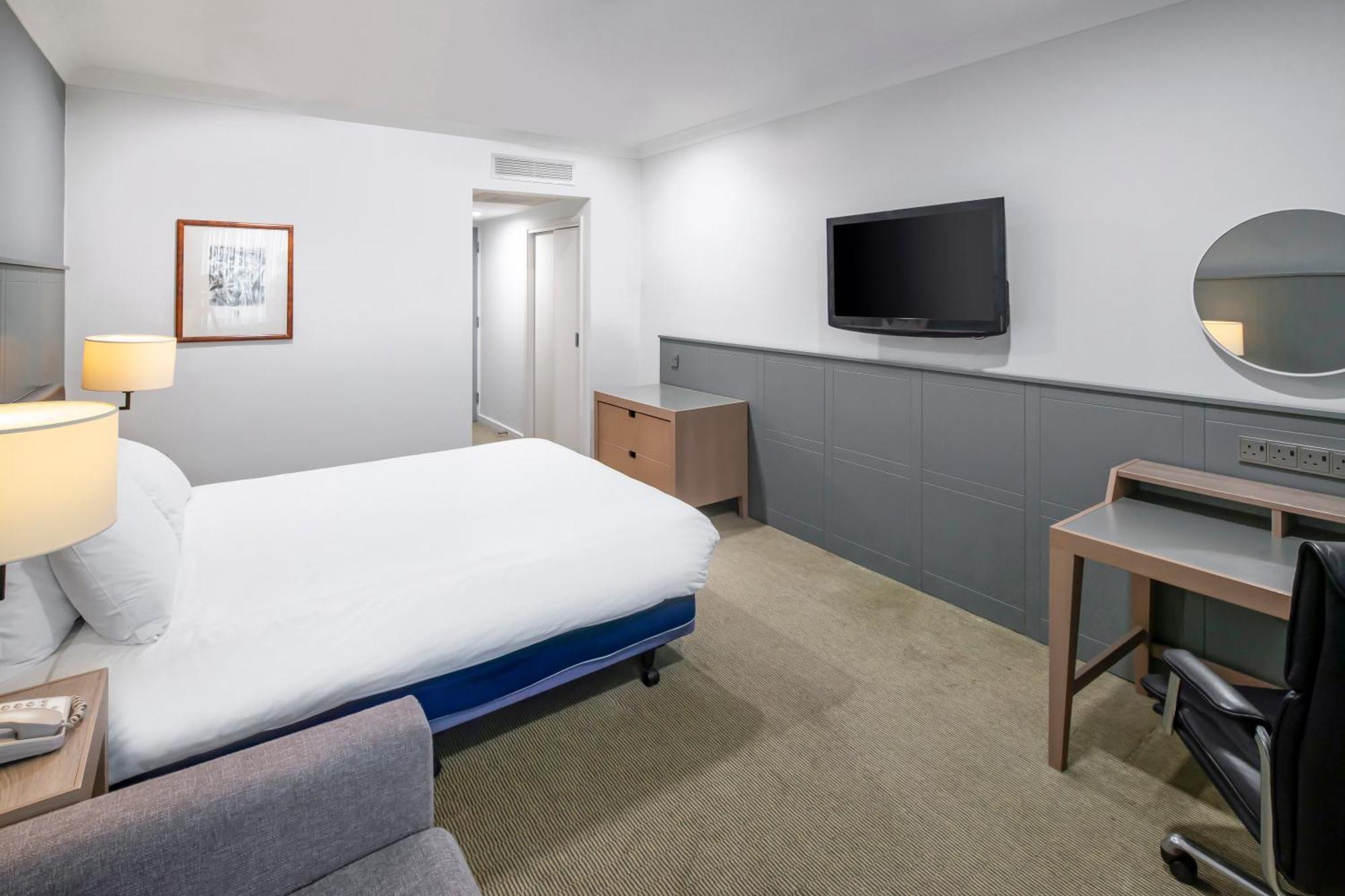 Holiday Inn Hull Marina By Ihg Кингстън ъпон Хъл Стая снимка